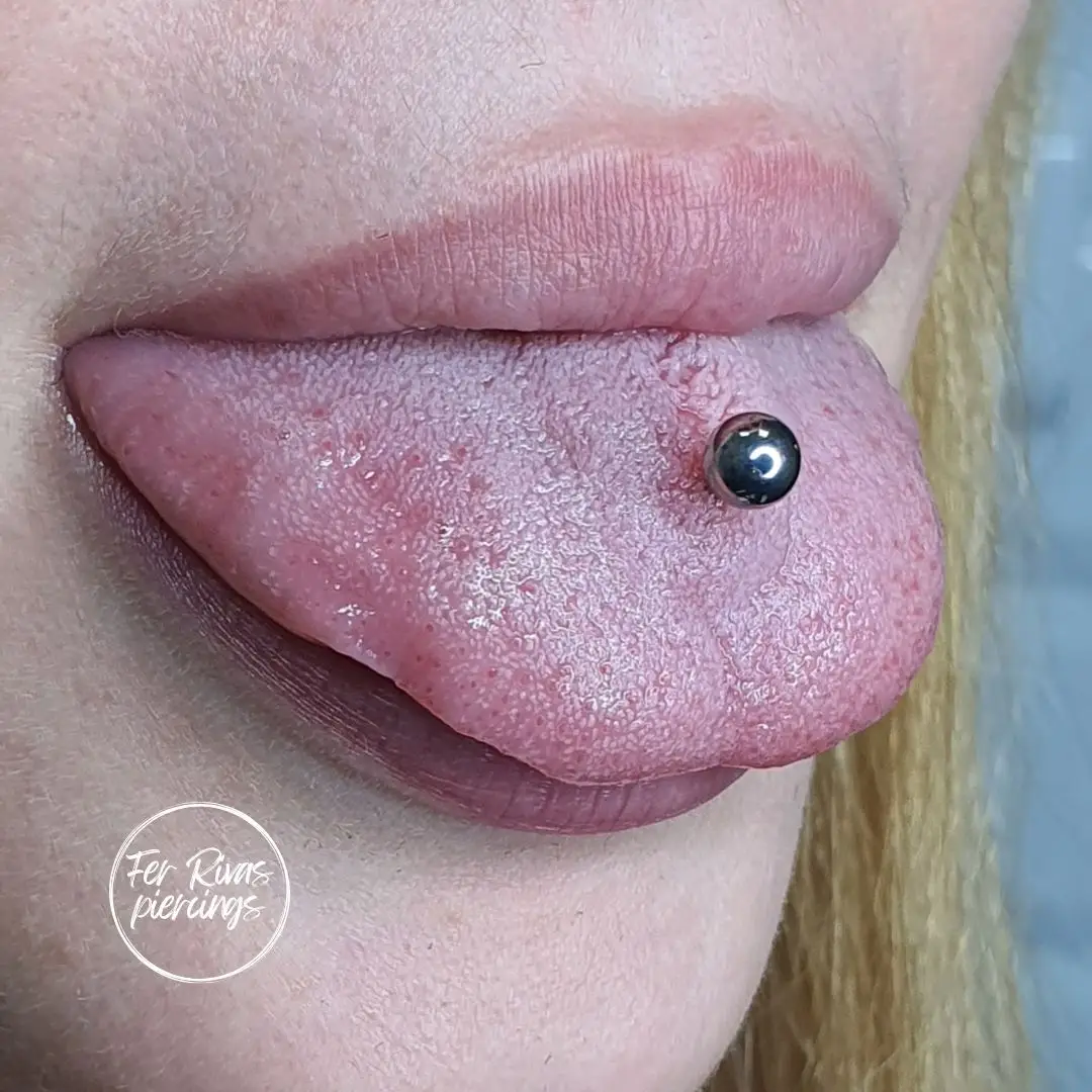 Piercing avanzado realizado por Fer Rivas en Málaga