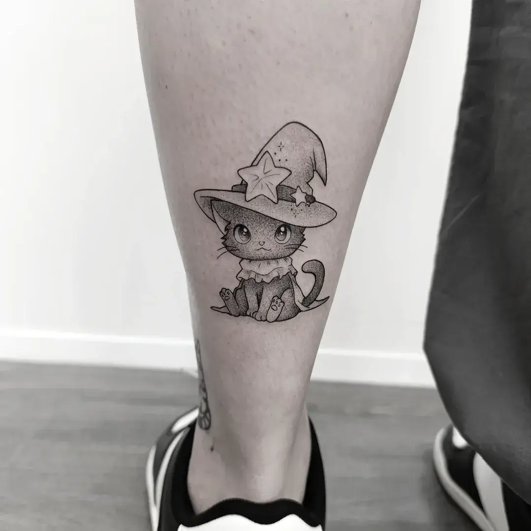 Tatuaje Gato Mágico por Ikumi