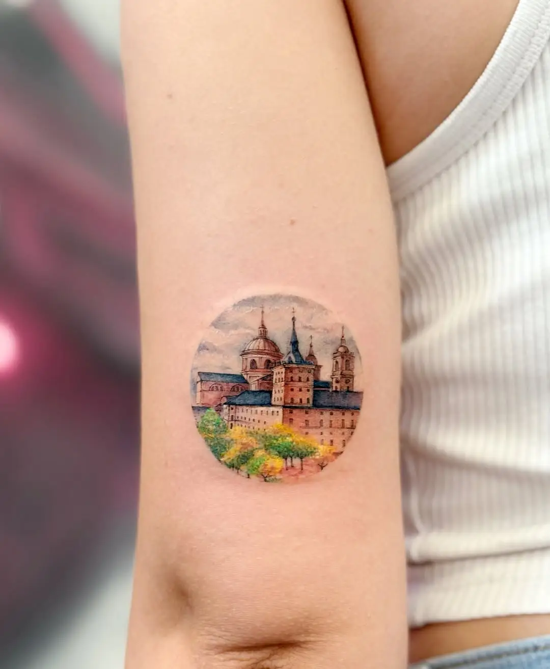 Diseño artístico de tatuaje por Victoria Jaraíces